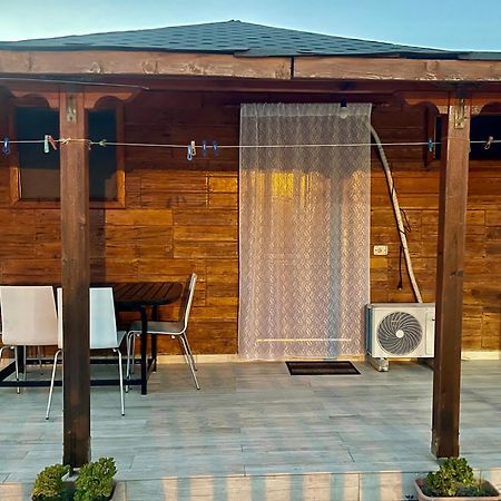Vlorë Guest House Dea מראה חיצוני תמונה
