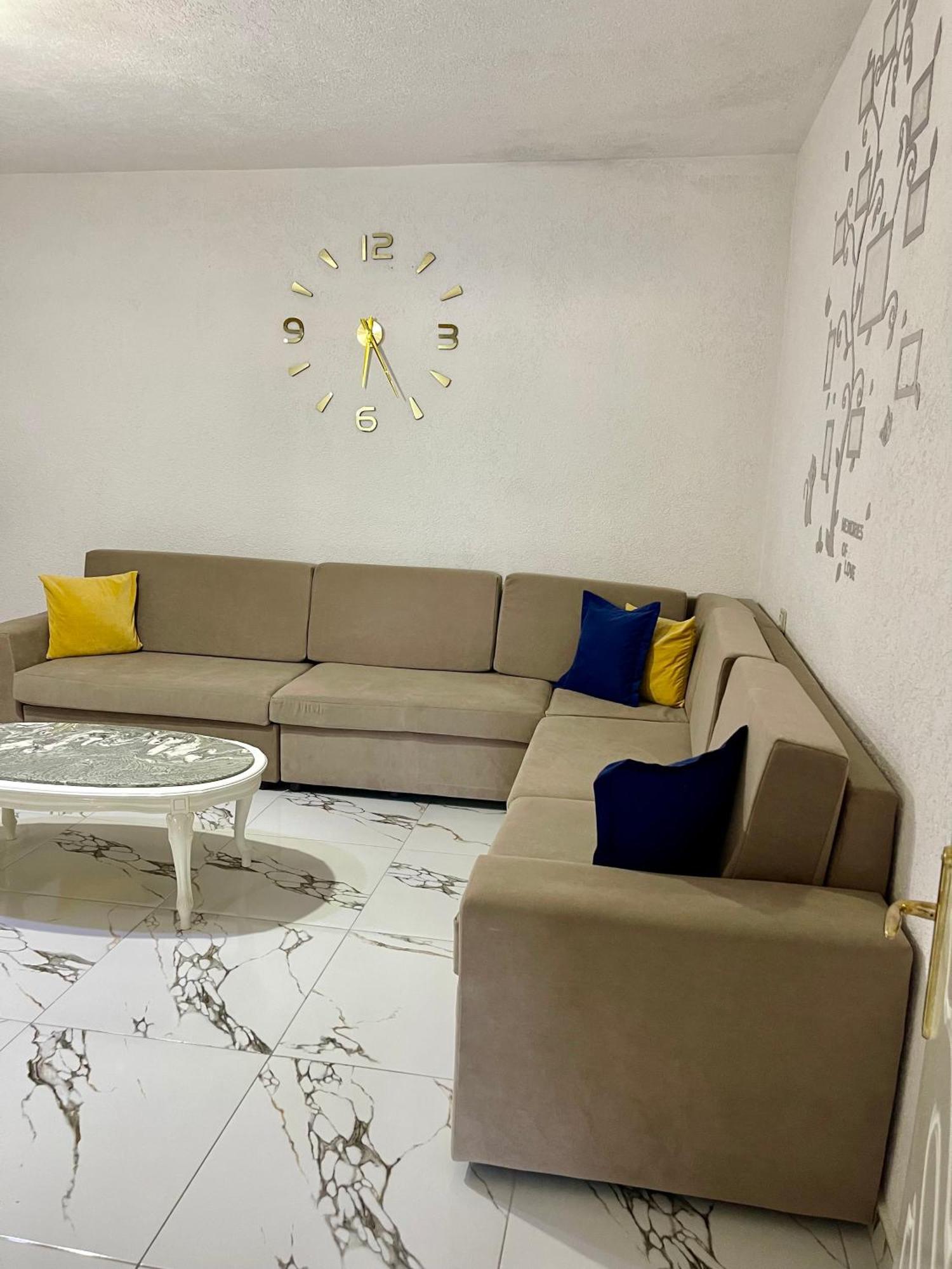 Vlorë Guest House Dea מראה חיצוני תמונה
