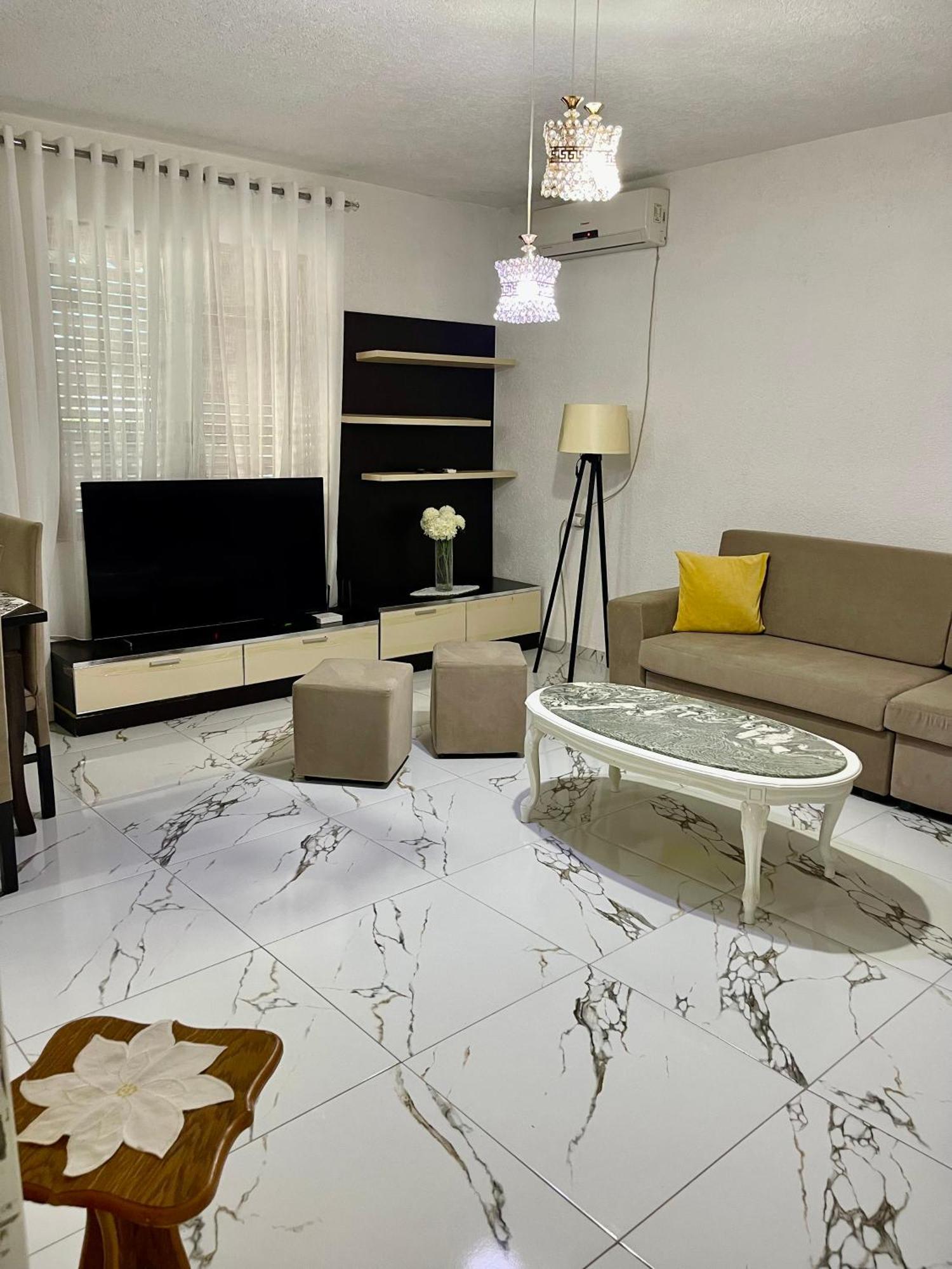 Vlorë Guest House Dea מראה חיצוני תמונה