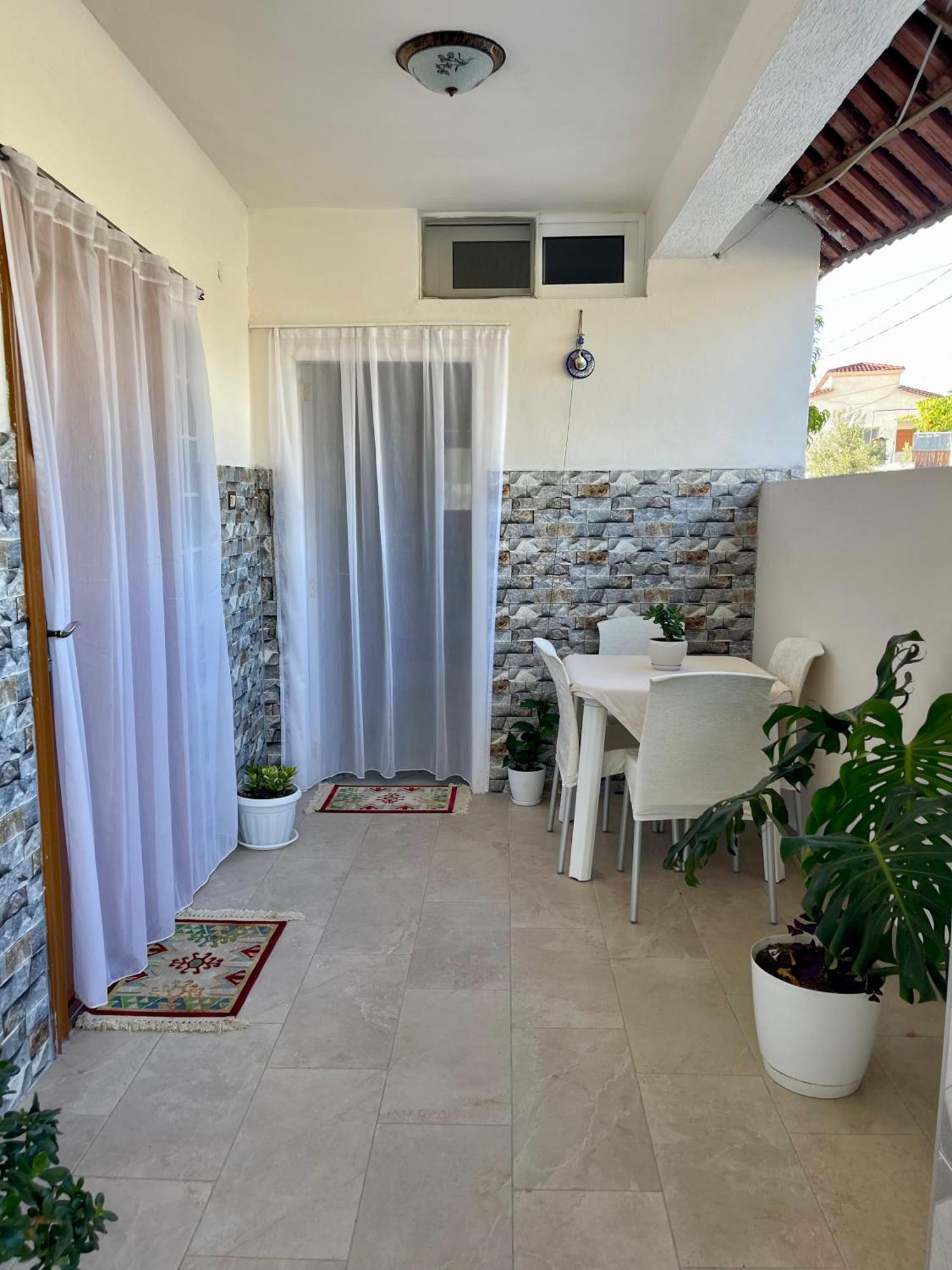 Vlorë Guest House Dea מראה חיצוני תמונה