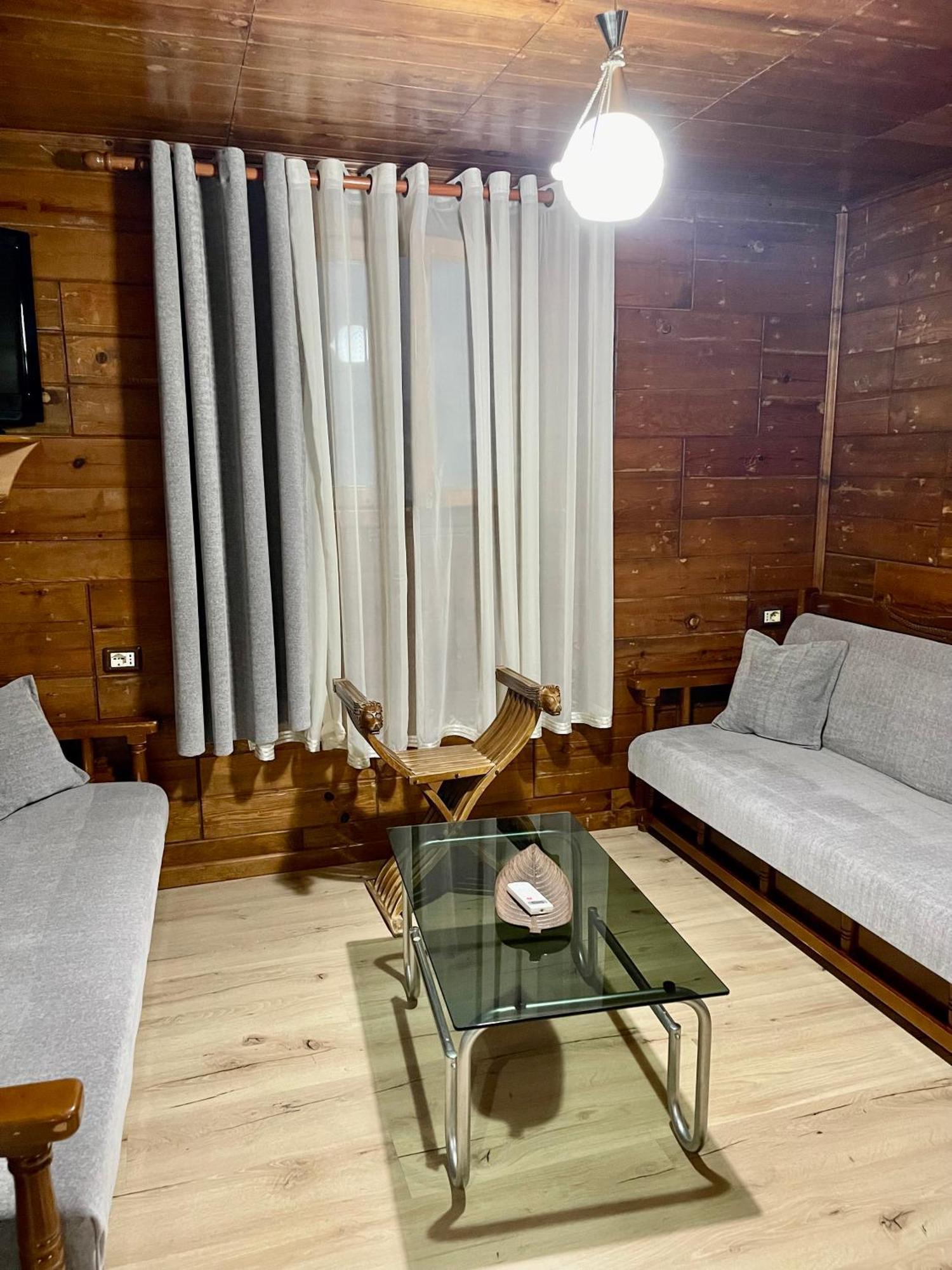 Vlorë Guest House Dea מראה חיצוני תמונה