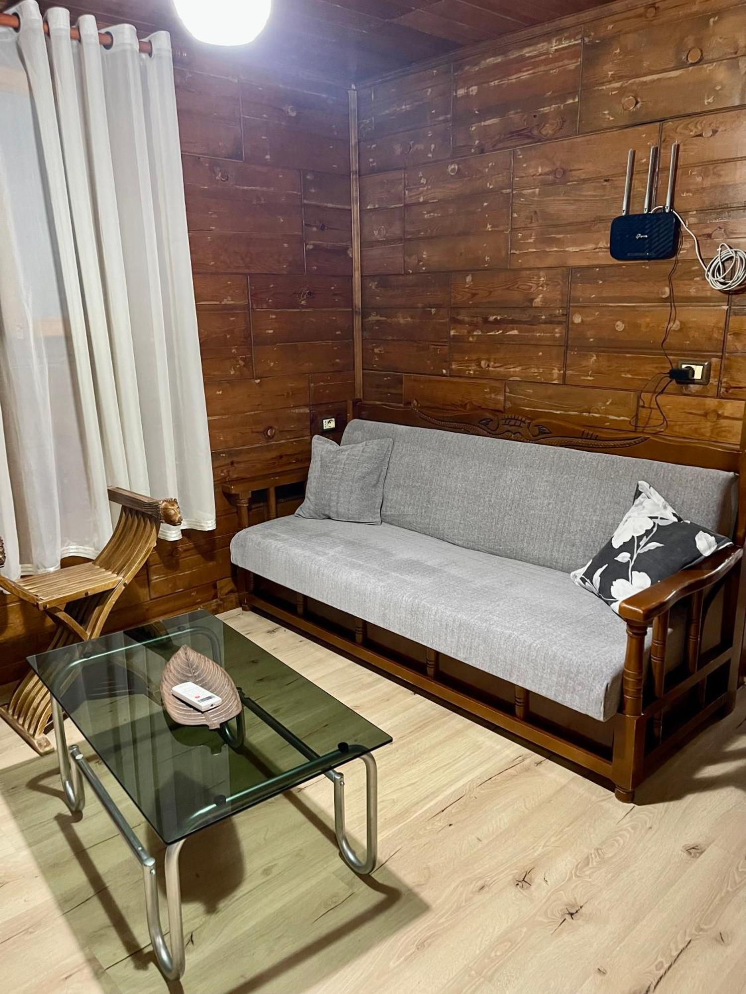 Vlorë Guest House Dea מראה חיצוני תמונה