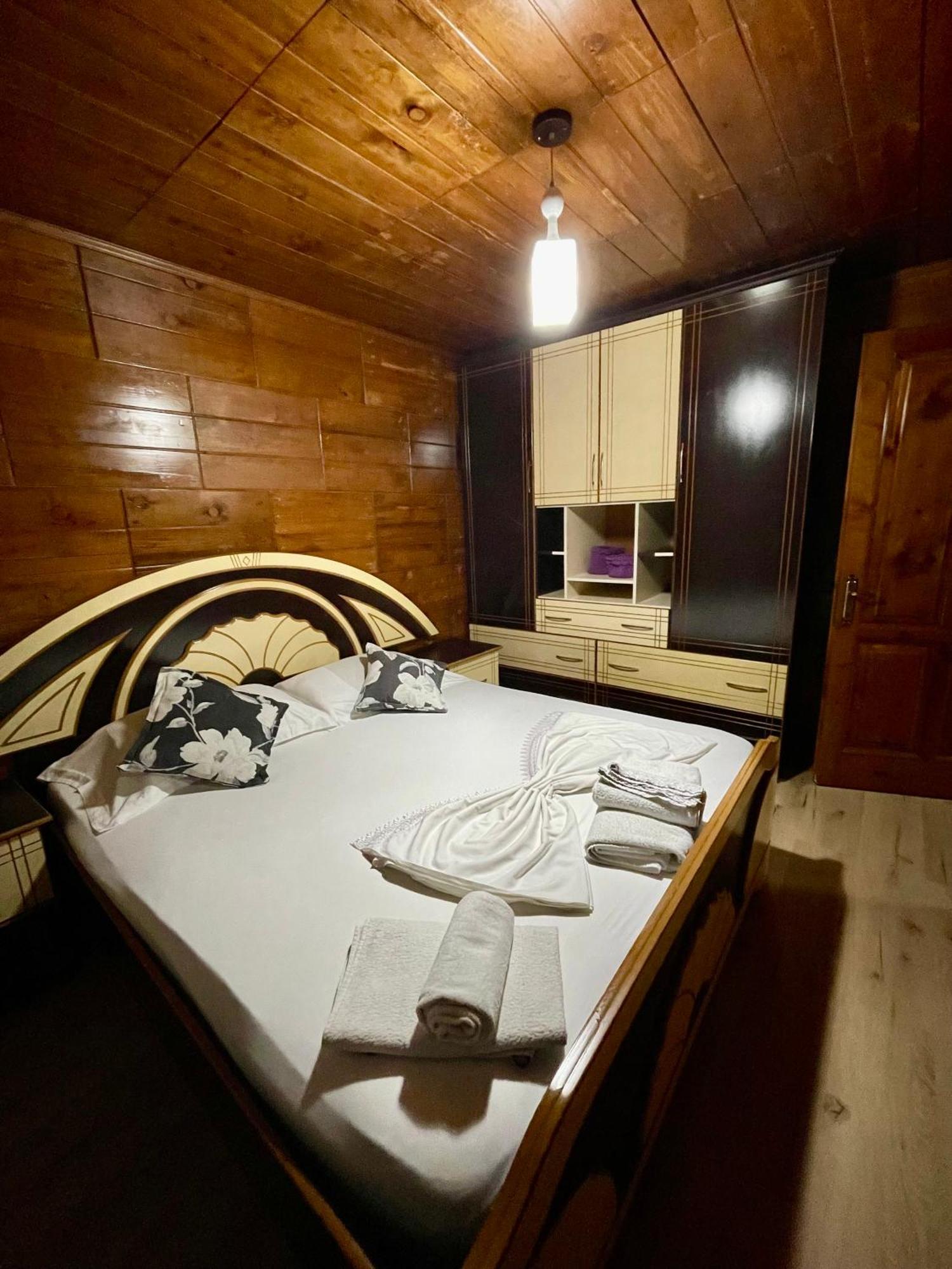 Vlorë Guest House Dea מראה חיצוני תמונה
